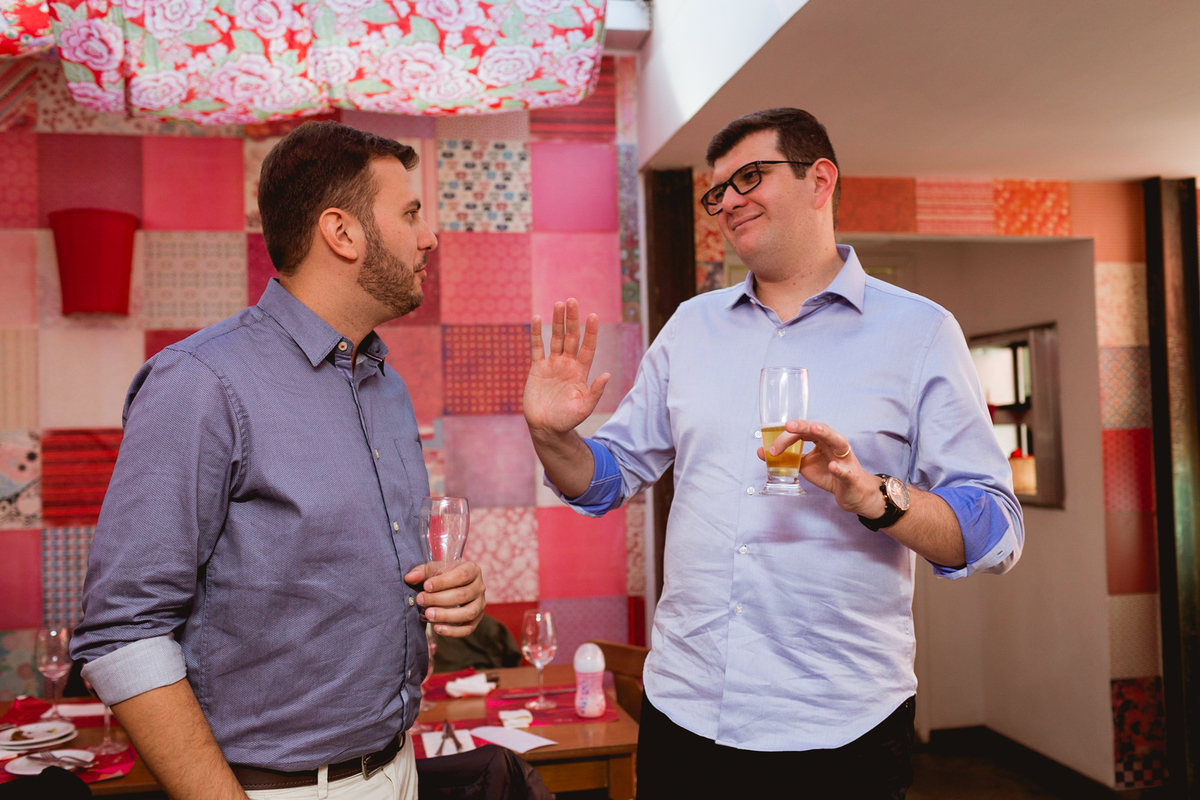 Almoço comemorativo ao batizado de uma criança no Carmina Bistrô. 