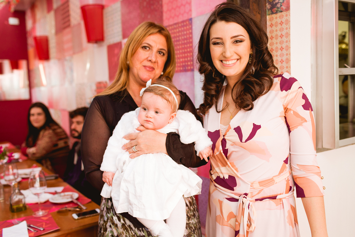 Almoço comemorativo ao batizado de uma criança no Carmina Bistrô. 