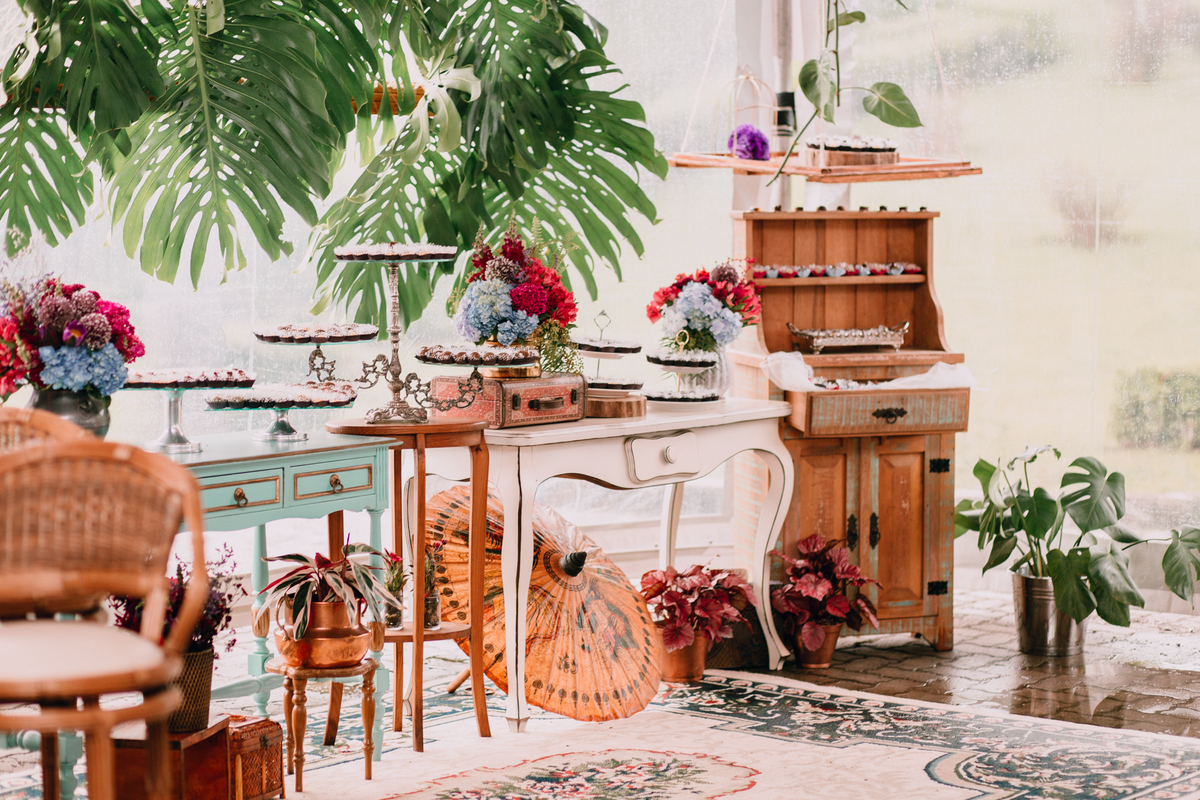 Casamento de dia realizado no Residencial Quatro Barras, região metropolitana de Curitiba. Decoração por Amaranthus.