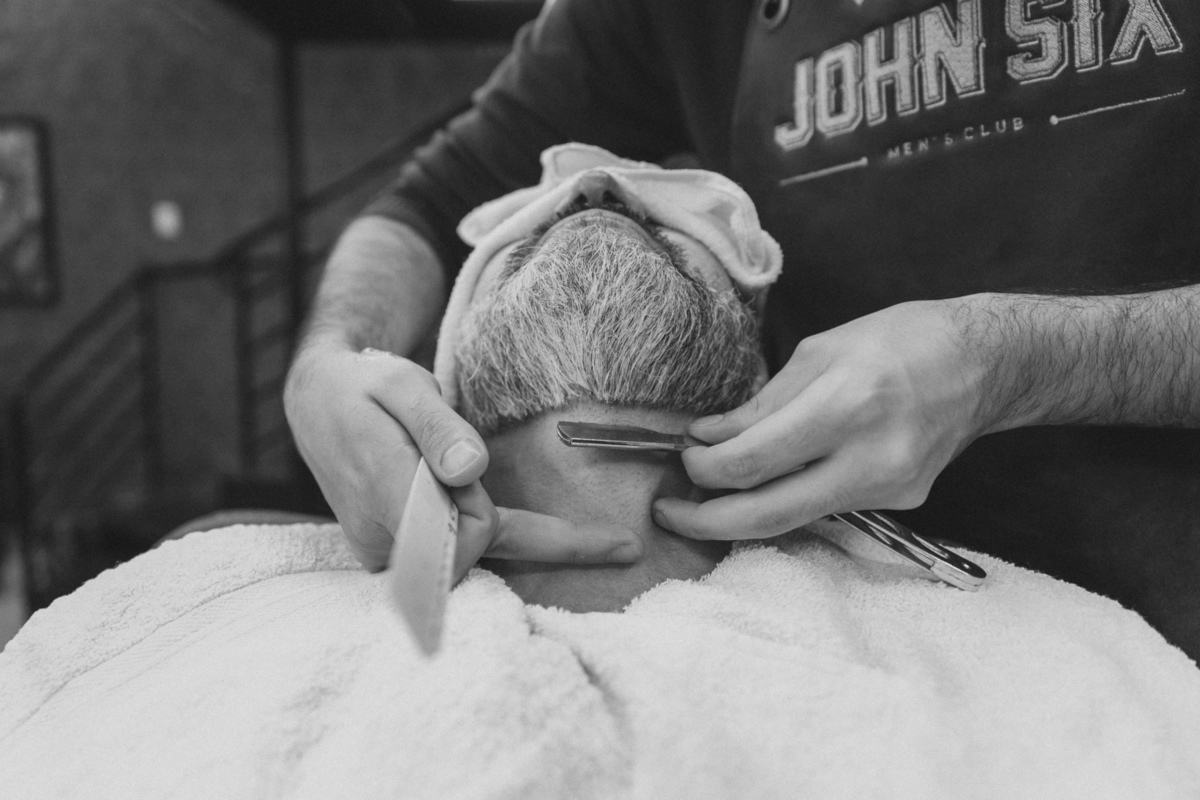 Making-of na barbearia do Gustavo e do pai John Six Barbearia