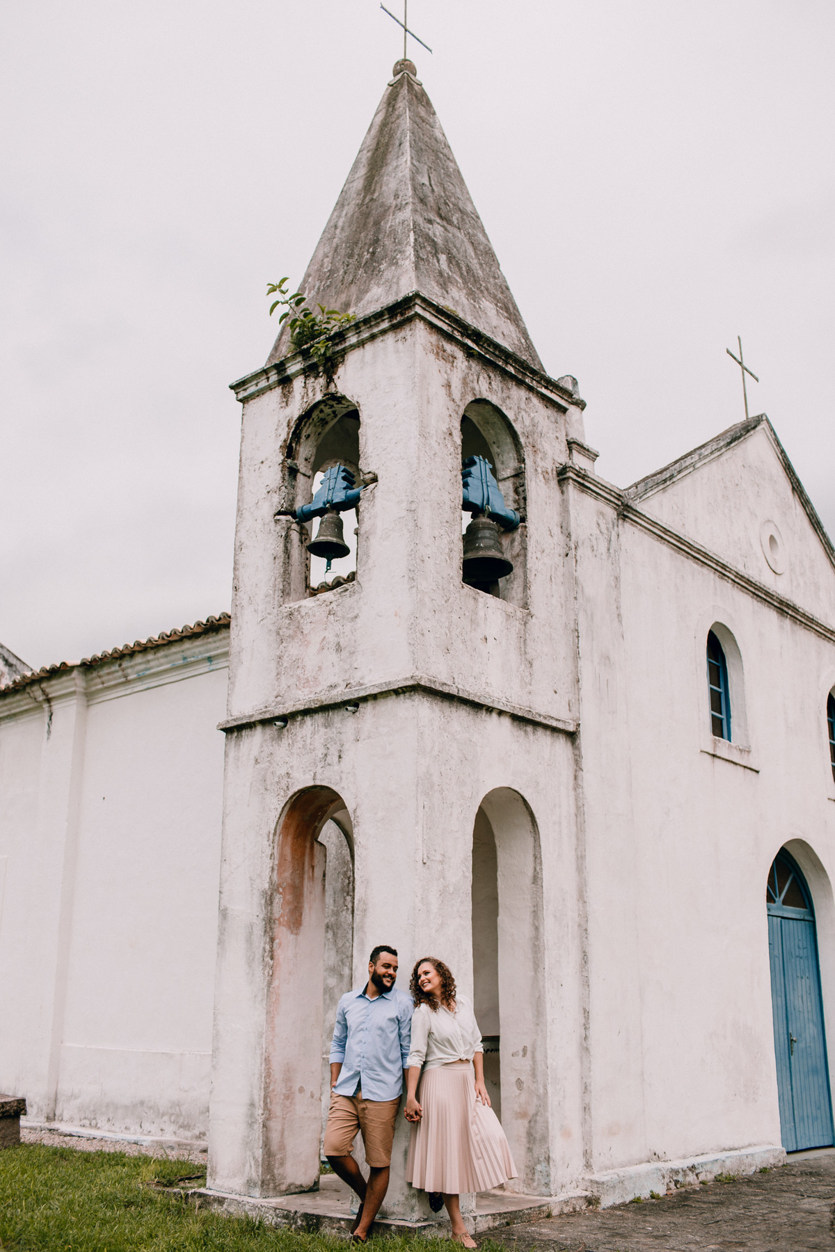 Ensaio de Casal pré wedding feito na estrada da graciosa e na igreja são sebastião em porto de cima morretes
