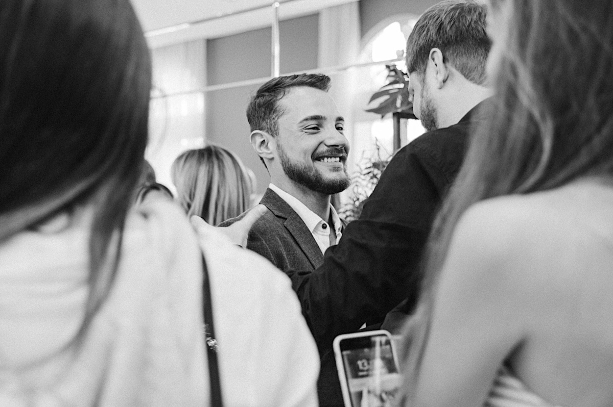 Festa de noivado nos mercês em Curitiba. Festa de noivado. Decoração temática de laranjas e limões para noivado. Cachorro participa da festa de noivado.