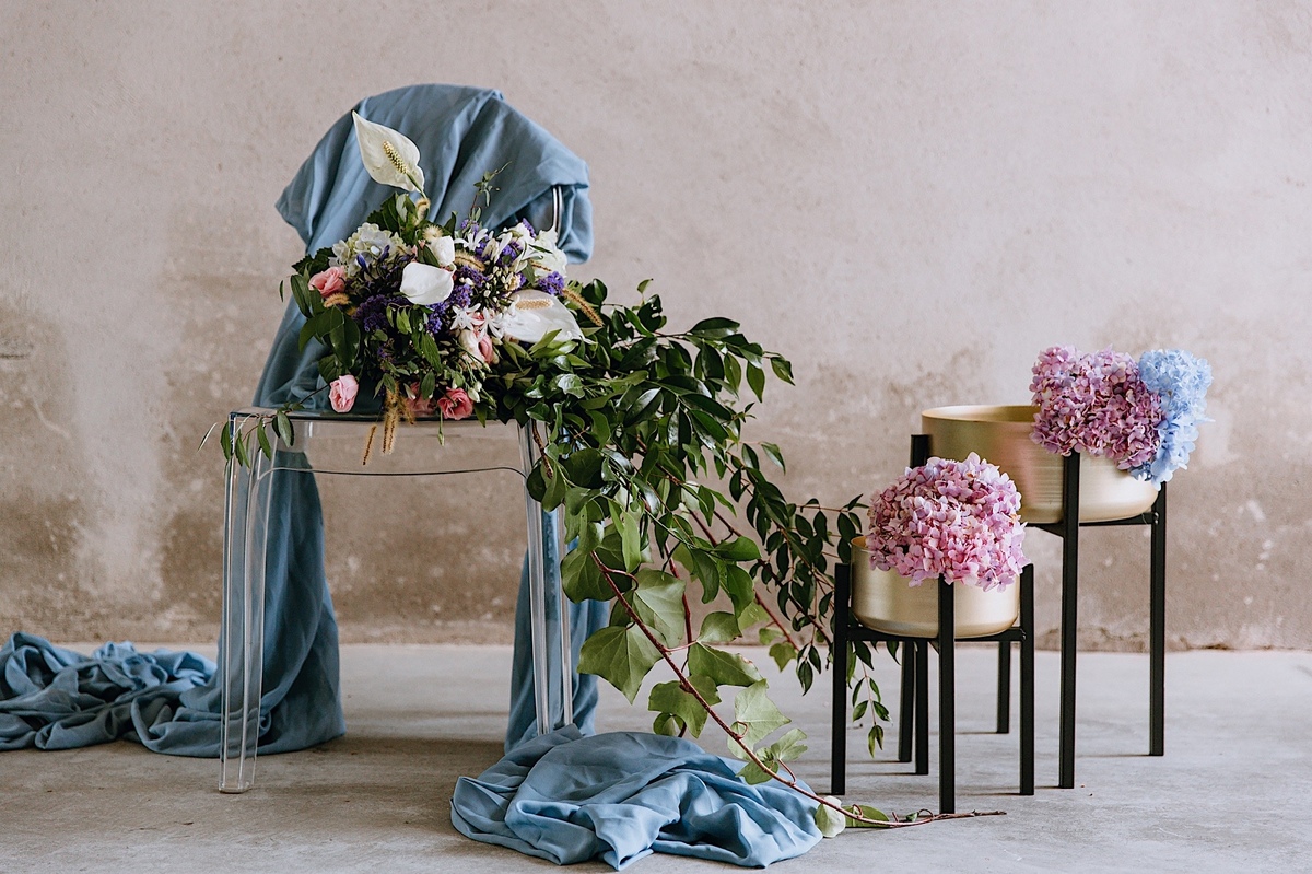 Amaranthus decoração em Curitiba, peças decorativas da Haus In Decor. Editorial de casamento intimista estilo industrial, buquê cascata, inspiração de casamento, mini wedding em curitiba, casamento intimista