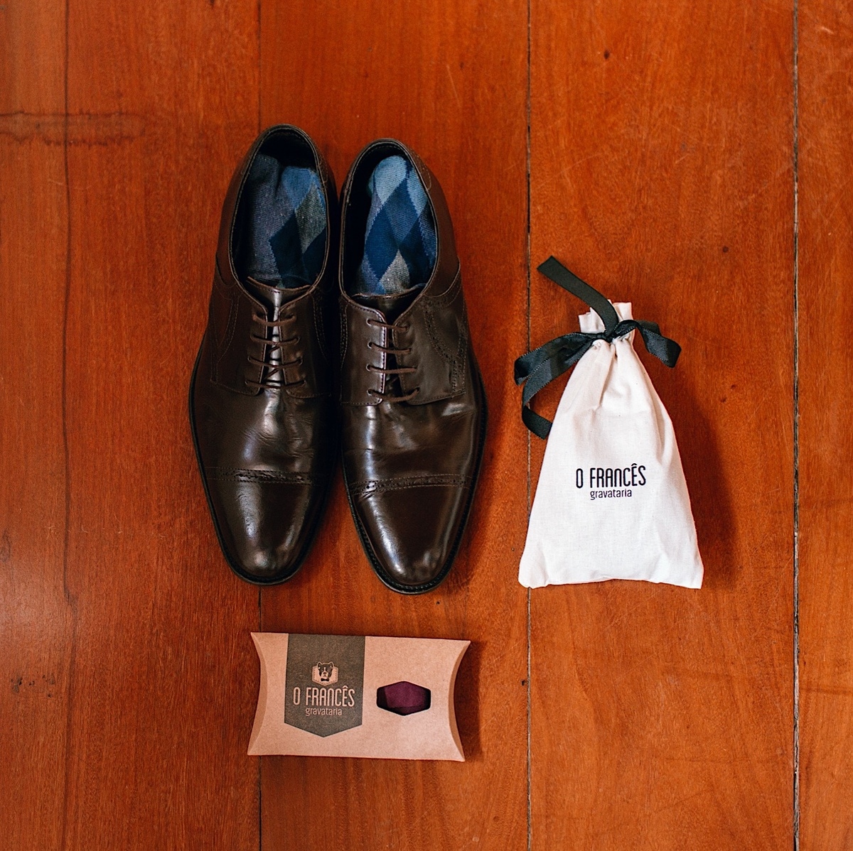 Casamento Mini Wedding na Chácara das Paineiras em Curitiba Casamento Mari e Lucas intimista, making of do noivo com padrinhos