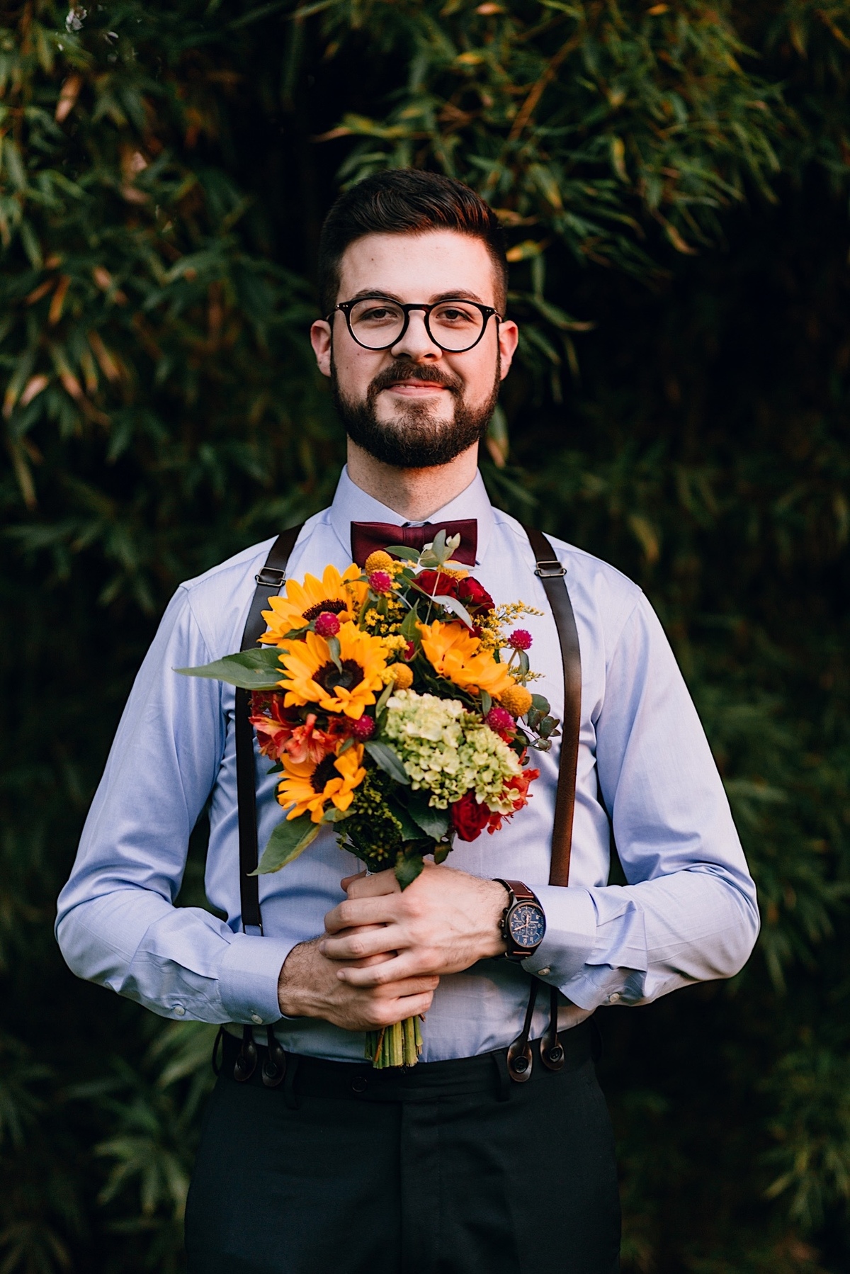 Casamento Mini Wedding na Chácara das Paineiras em Curitiba Casamento Mari e Lucas intimista linda luz vestido da noiva Madah Ateliê, first look dos noivos na chácara paineiras