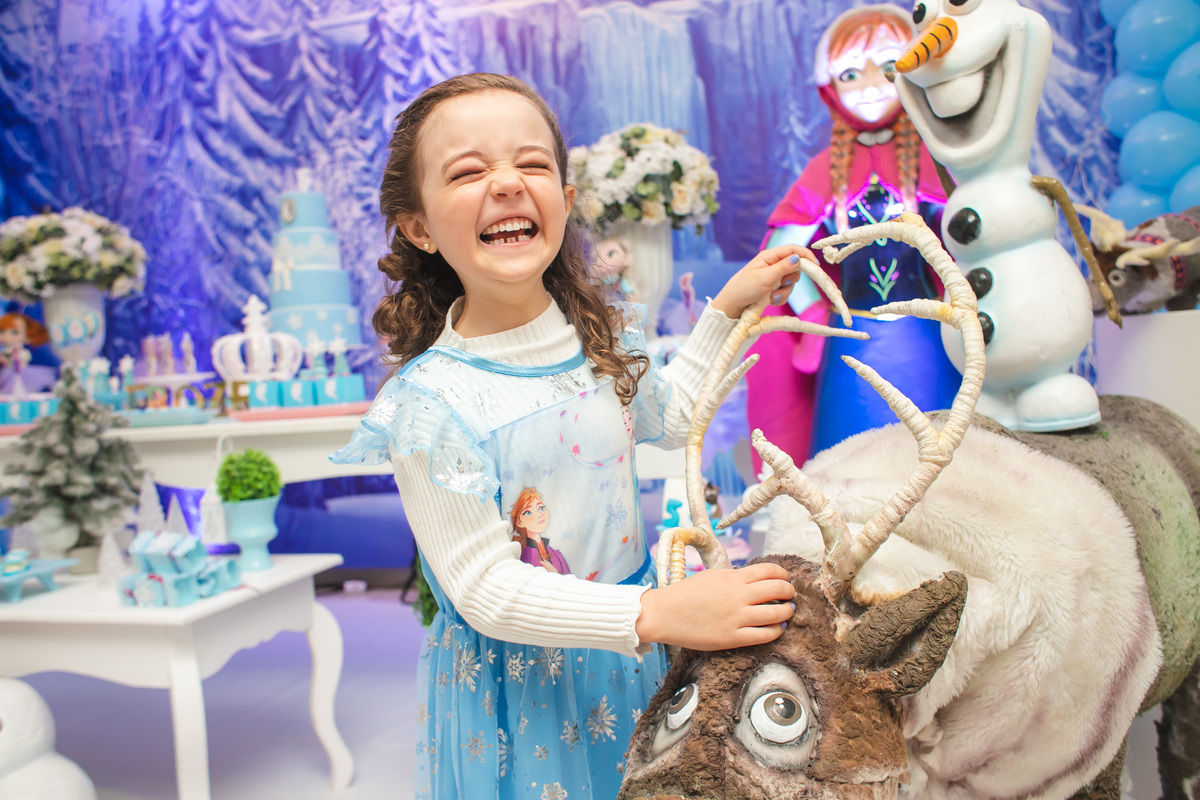 fotografa em festa infantil, festa infantil florianopolis, tema frozen, tema menina, tema 5 anos, fotografia infantil florianopolis
