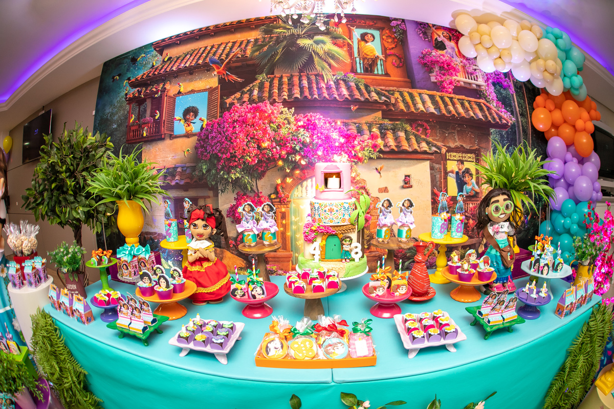 tema encanto disney, festa de irmãs, casa de festas floripa, fotografia infantil floripa, fotógrafa em florianópolis