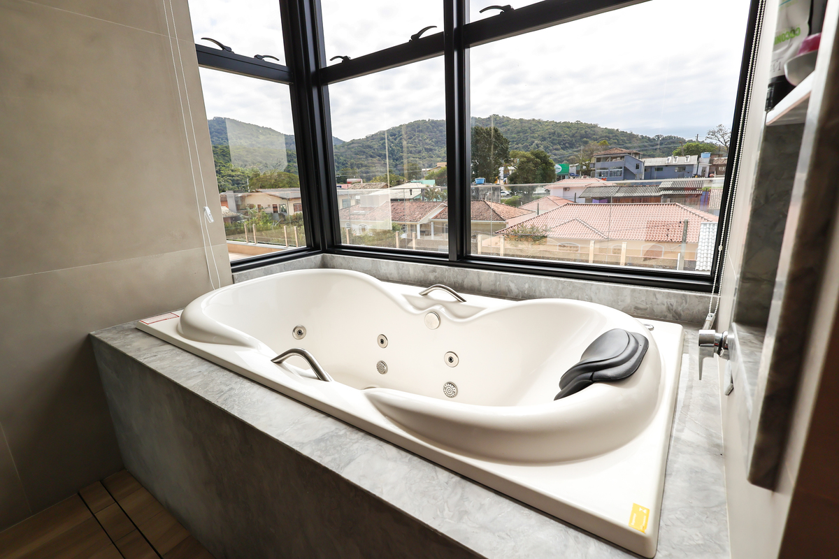 casa com hidromassagem, casa alto padrão floripa, aluguel temporada, airbnb floripa