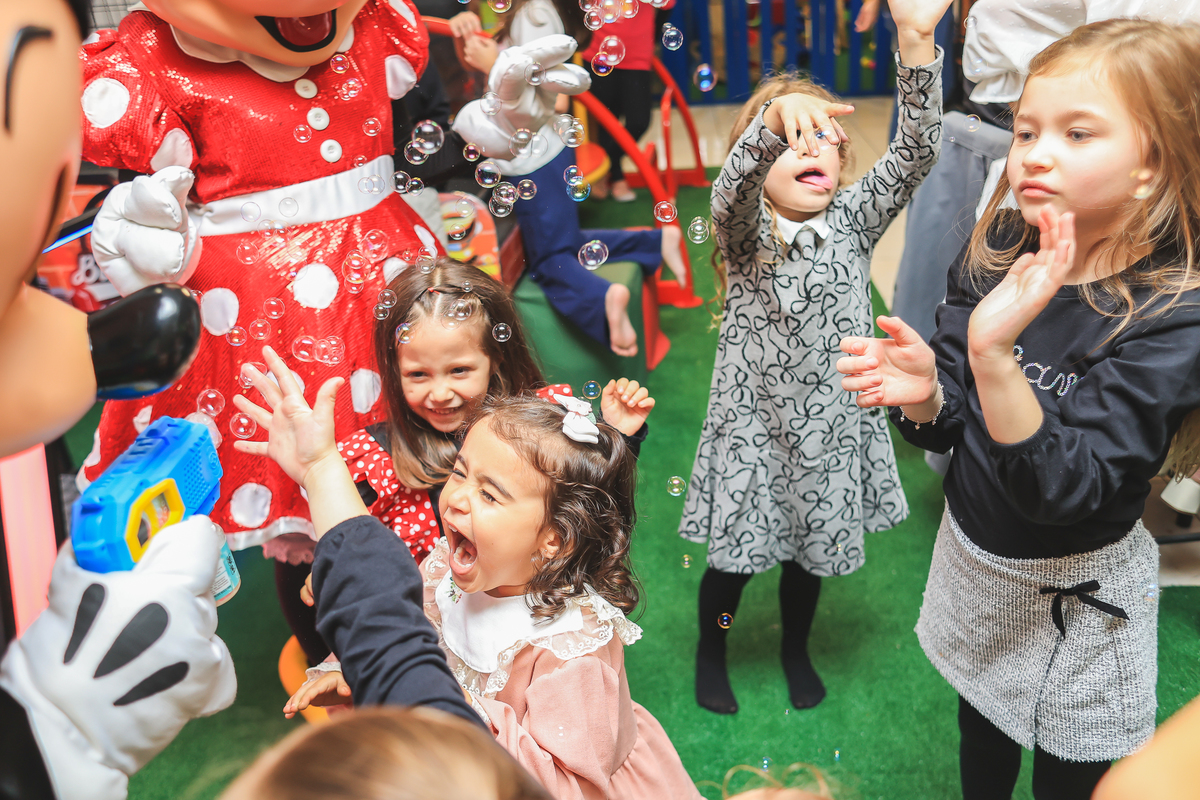 casa de festas duda willy, fotógrafa infantil floripa, fotografa em florianopolis, festa infantil em floripa, tema minie e mickey