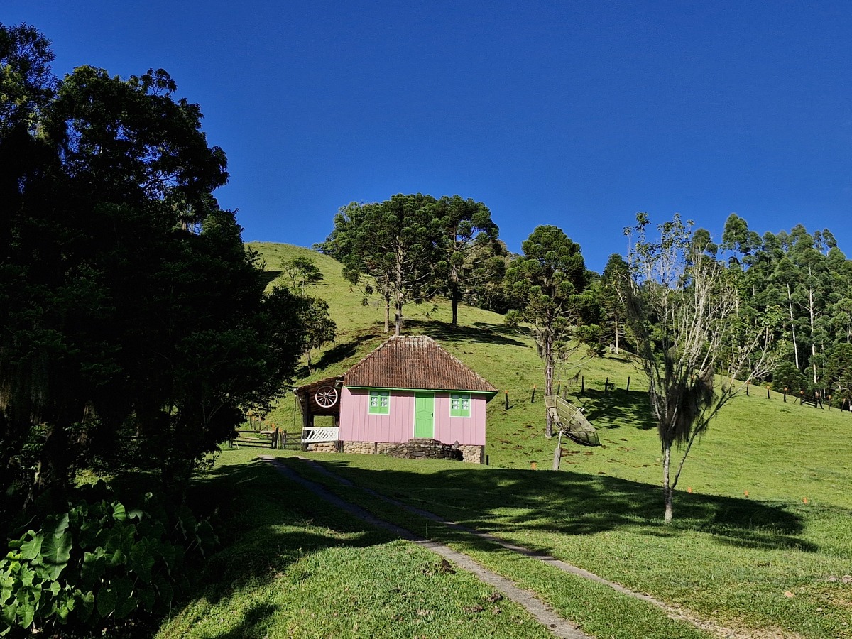 casa rosa anitapolis, pousada em anitapolis, turismo rural