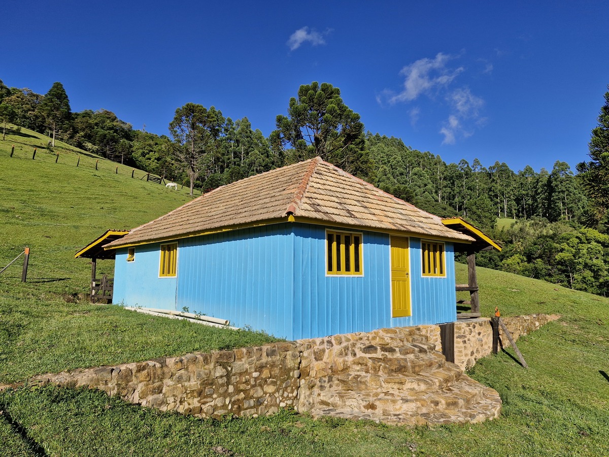 casa azul hospedagem em anitapolis