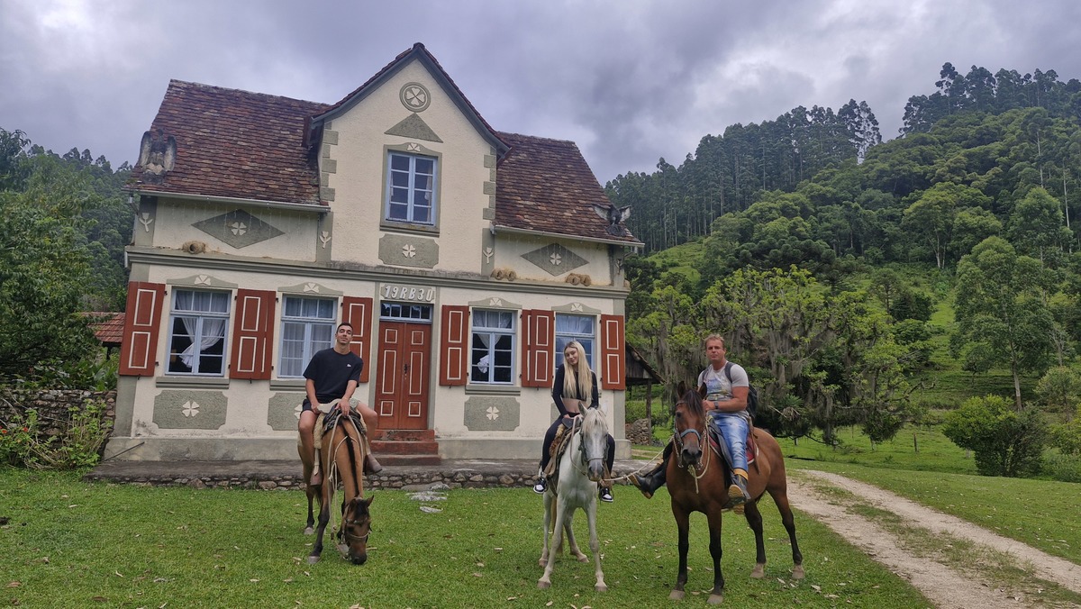 haras coração de ouro , passeio de cavalos  em anitapolis, haras em santa catarina