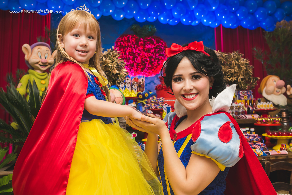 fotografa infantil em florianopolis, fotografa floripa, Flavia abalem, personagem Branca de neve floripa