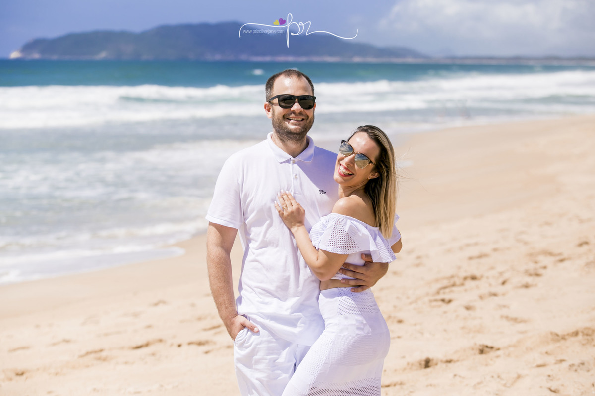 fotos de casal na praia do moçambique em floripa