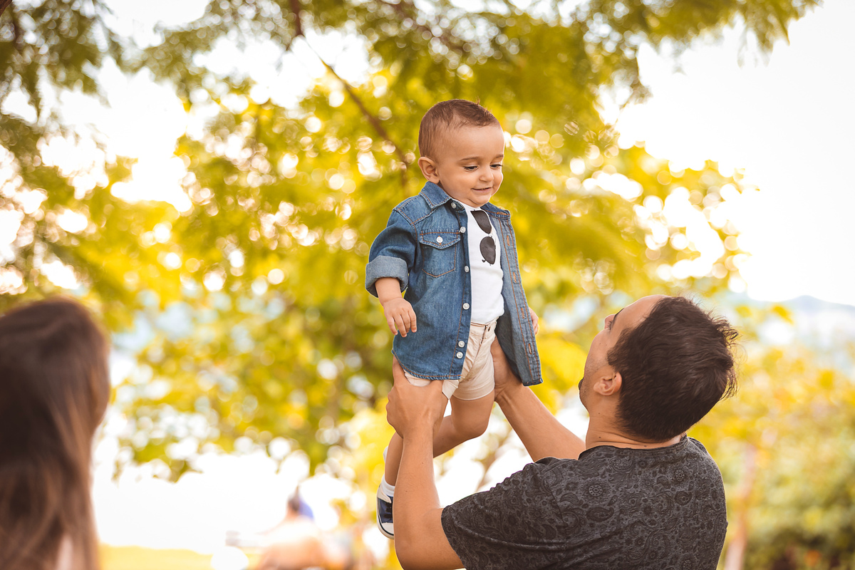 retrato de familia, fotos no parque de coqueiros, fotografa em florianopolis, fotografa no sul da ilha, sessão de fotos no parque de coqueiros