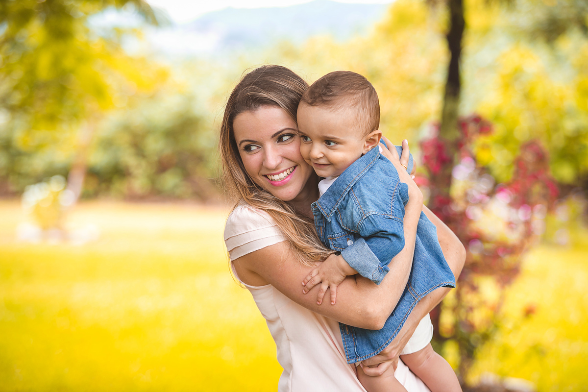 retrato de familia, fotos no parque de coqueiros, fotografa em florianopolis, fotografa no sul da ilha, sessão de fotos no parque de coqueiros