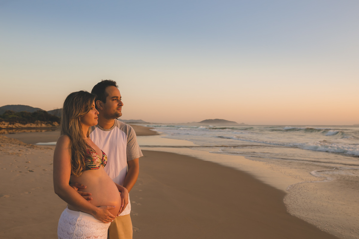 nascer do sol no campeche, fotografa sul da ilha, fotos de gestante na praia, priscila rejane, fotografa em floripa, fotos de gravida na praia do campeche, 