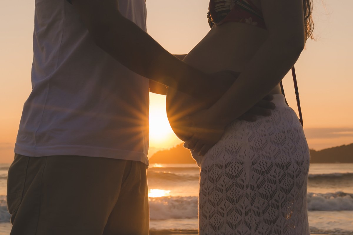 nascer do sol no campeche, fotografa sul da ilha, fotos de gestante na praia, priscila rejane, fotografa em floripa, fotos de gravida na praia do campeche, 