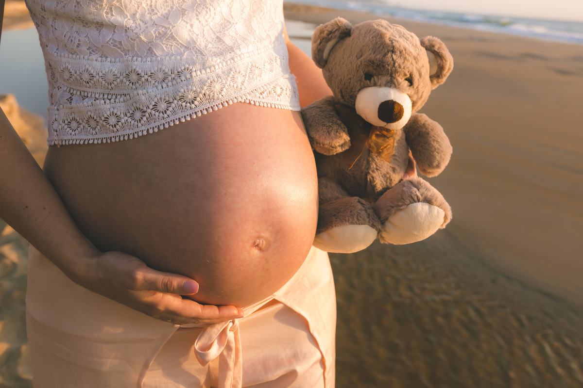 nascer do sol no campeche, fotografa sul da ilha, fotos de gestante na praia, priscila rejane, fotografa em floripa, fotos de gravida na praia do campeche, 