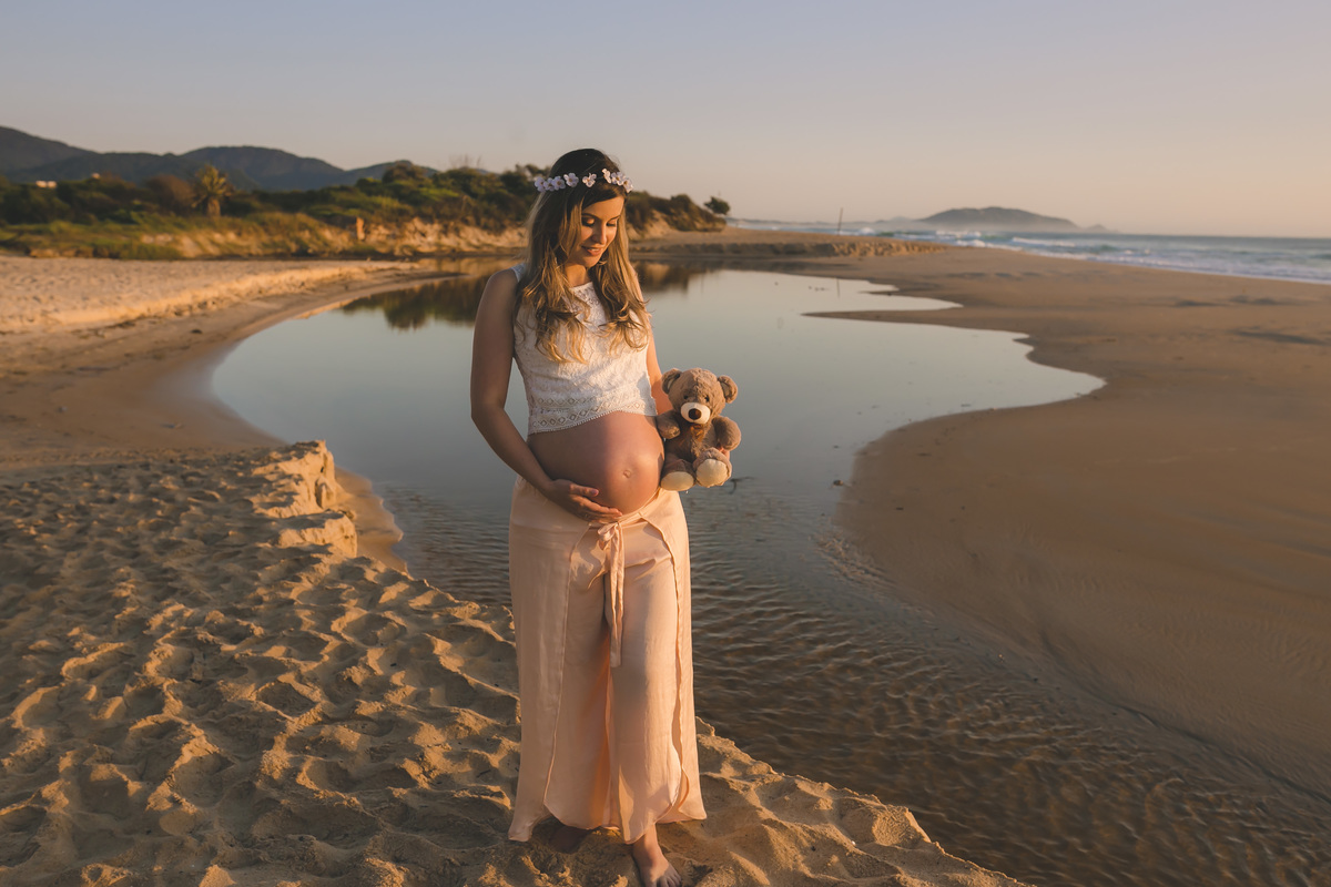 nascer do sol no campeche, fotografa sul da ilha, fotos de gestante na praia, priscila rejane, fotografa em floripa, fotos de gravida na praia do campeche, 