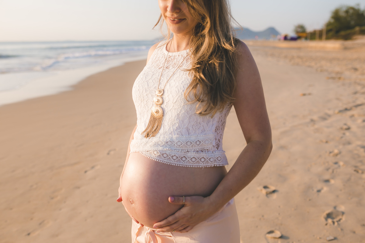 nascer do sol no campeche, fotografa sul da ilha, fotos de gestante na praia, priscila rejane, fotografa em floripa, fotos de gravida na praia do campeche, 