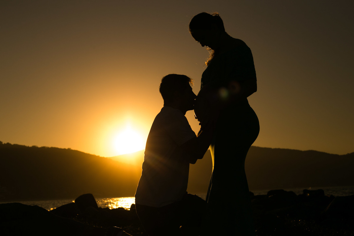fotos de gestante, praia da armação, floripa, 