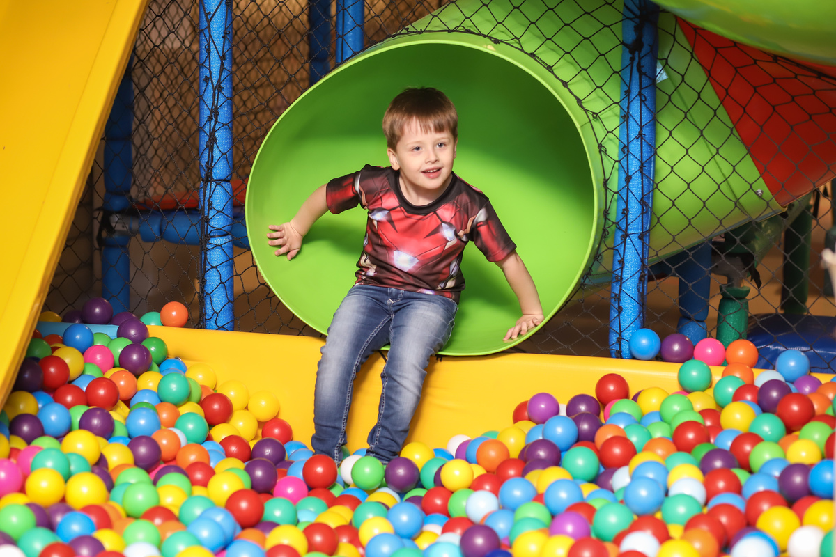 personalizado homem de ferro, festa infantil floripa, priscila rejane fotografa, atelie da festa, carlos lima personalizados, piscina de bolinhas floripa