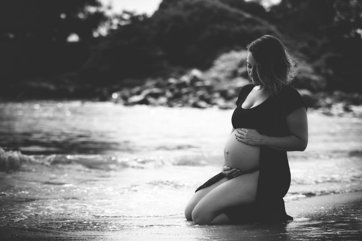ensaio de gestante, fotos de gestante na praia da armação, fotografa floripa, fotografa sul da ilha, fotos de gravida, ensaio de familia, 