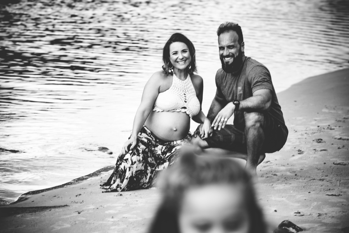 ensaio de gestante, fotos de gestante na praia da armação, fotografa floripa, fotografa sul da ilha, fotos de gravida, ensaio de familia, 