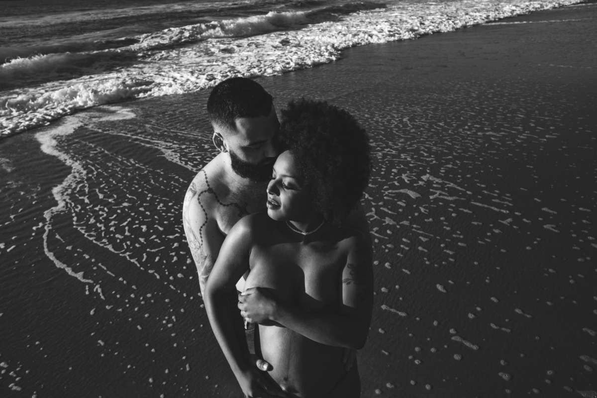 praia do campecha, silhueta, fotografa floripa, nascer do sol no campeche, fotos de gravida no campeche, negra linda, mulheres negras, ensaio de gestante, priscila rejane, floripa, praia do campeche