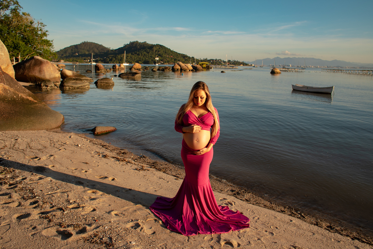 ensaio externo de gestante, figurino para gestante, gestante na praia, fotografa de gestante floripa, fotografa floripa, santo antonio de lisboa, fotos de gravida em santo antionio de lisboa, amanda mae gestante, roupas para ensaio gestante, pregnancy