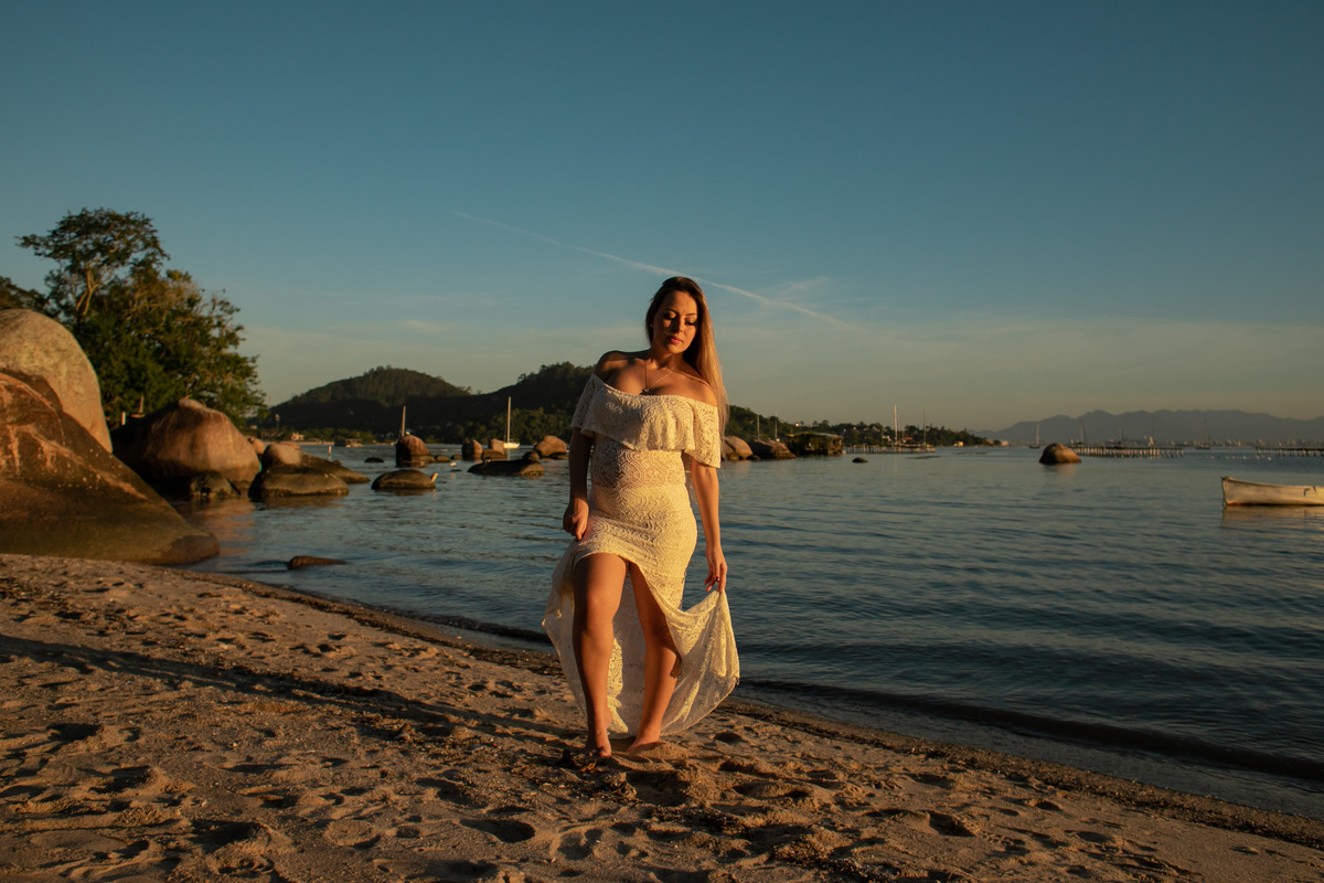 ensaio externo de gestante, figurino para gestante, gestante na praia, fotografa de gestante floripa, fotografa floripa, santo antonio de lisboa, fotos de gravida em santo antionio de lisboa, amanda mae gestante, roupas para ensaio gestante, pregnancy
