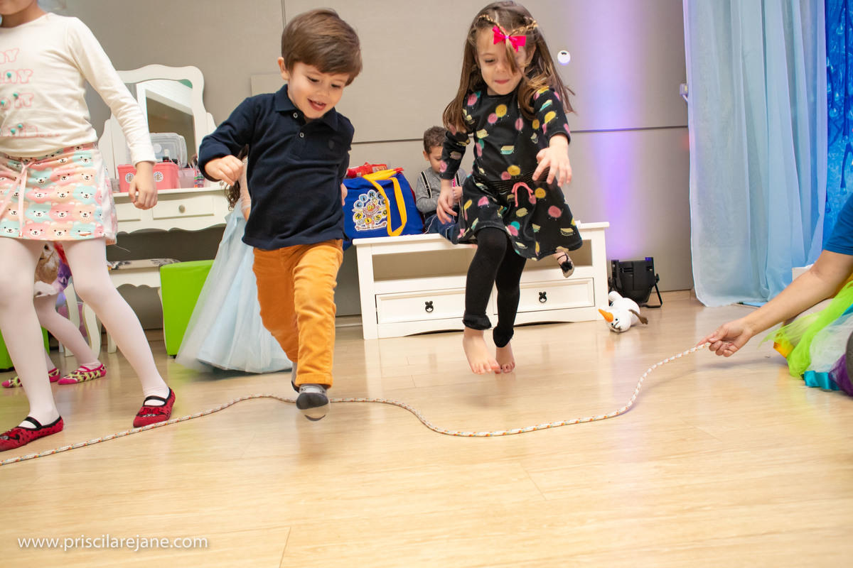 casa de festas em Florianopolis, tema frozen, tema de festa menina, atelie da festa, fotografia infantil florianopolis, personalizados frozen, festas criativas