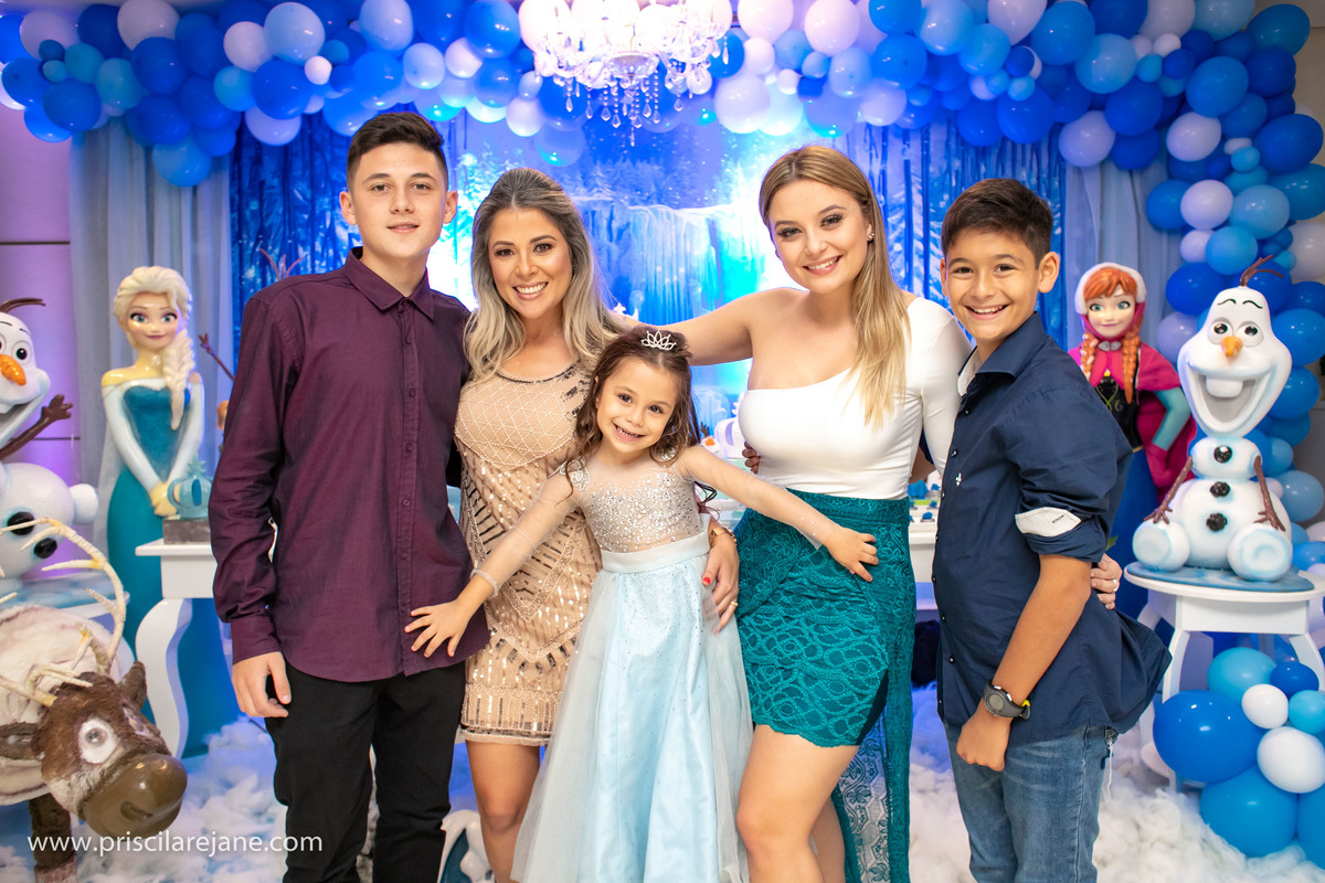 casa de festas em Florianopolis, tema frozen, tema de festa menina, atelie da festa, fotografia infantil florianopolis, personalizados frozen, festas criativas