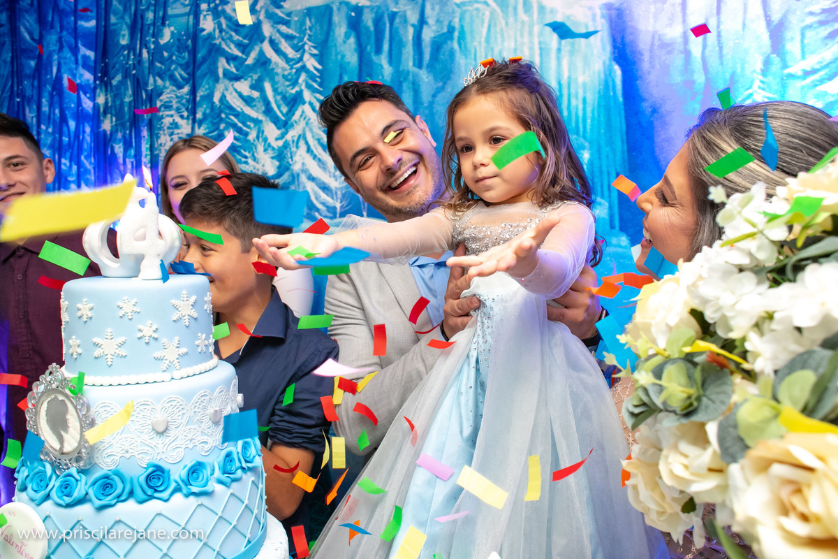 casa de festas em Florianopolis, tema frozen, tema de festa menina, atelie da festa, fotografia infantil florianopolis, personalizados frozen, festas criativas