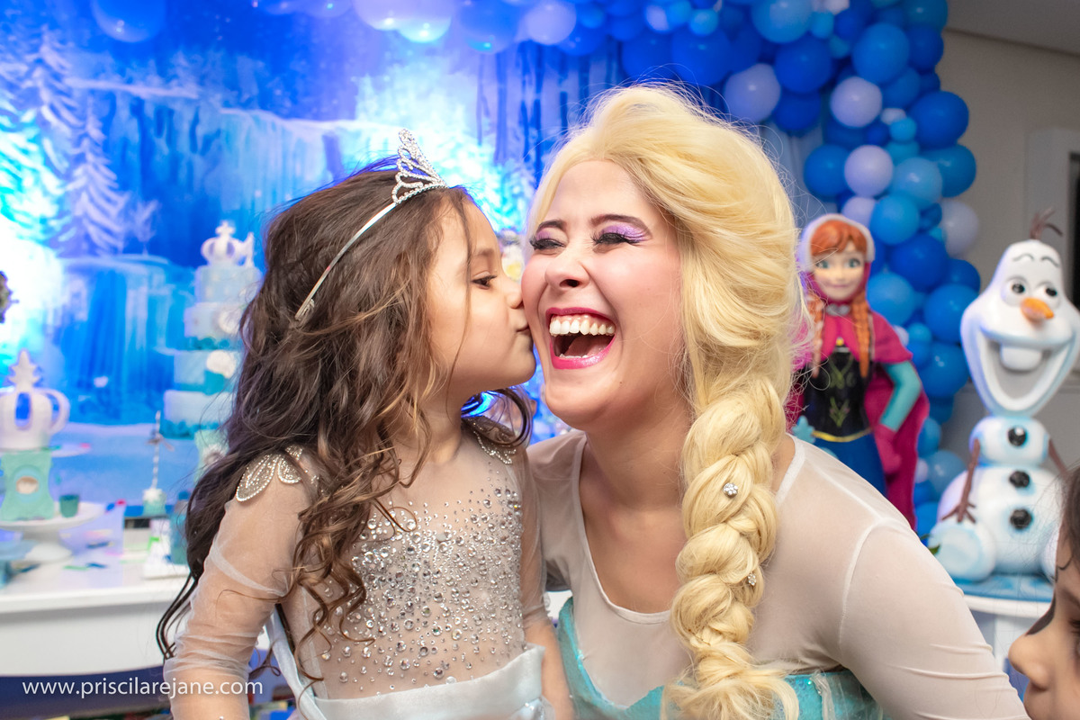 casa de festas em Florianopolis, tema frozen, tema de festa menina, atelie da festa, fotografia infantil florianopolis, personalizados frozen, festas criativas