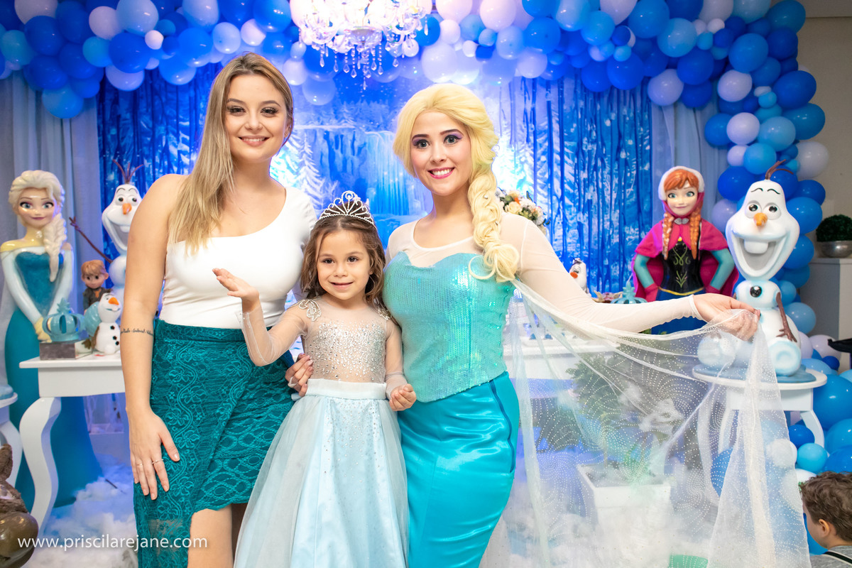 casa de festas em Florianopolis, tema frozen, tema de festa menina, atelie da festa, fotografia infantil florianopolis, personalizados frozen, festas criativas