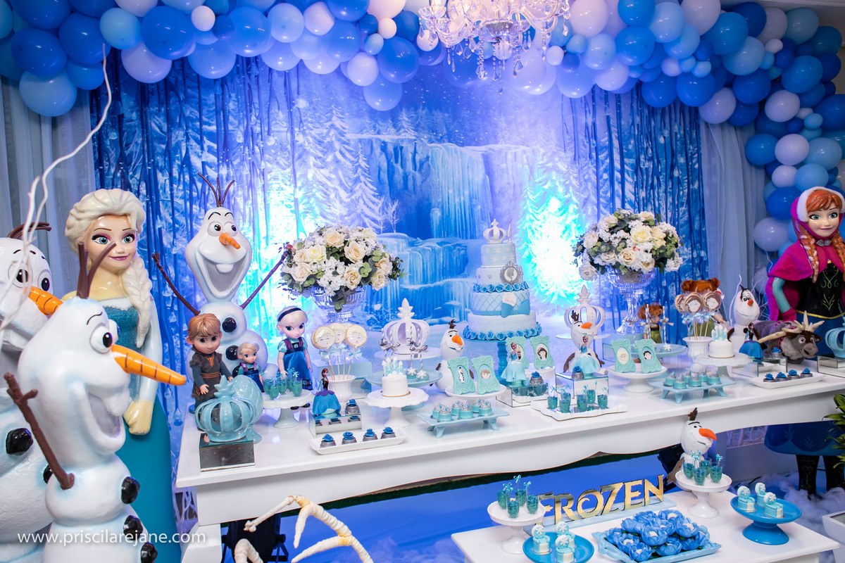 casa de festas em Florianopolis, tema frozen, tema de festa menina, atelie da festa, fotografia infantil florianopolis, personalizados frozen, festas criativas