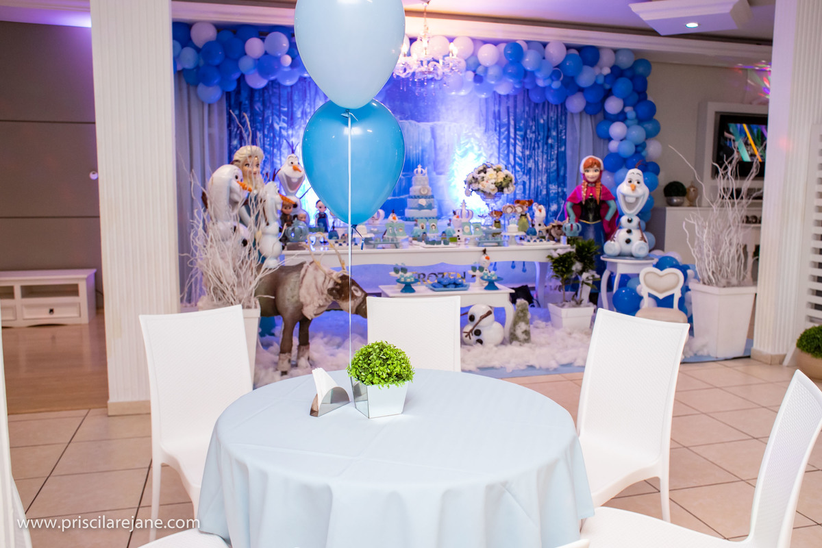casa de festas em Florianopolis, tema frozen, tema de festa menina, atelie da festa, fotografia infantil florianopolis, personalizados frozen, festas criativas