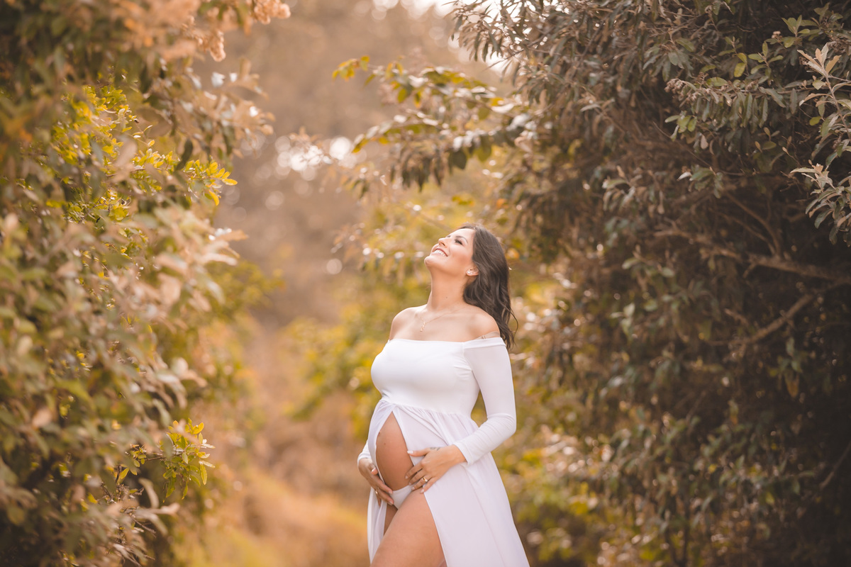 gestante na praia do campeche, praia do campeche, fotografa sul da ilha, fotografa florianopolis, fotografia de gestante, point do riozinho, midora, gravida linda, priscila rejane fotografa, figurino para gestante