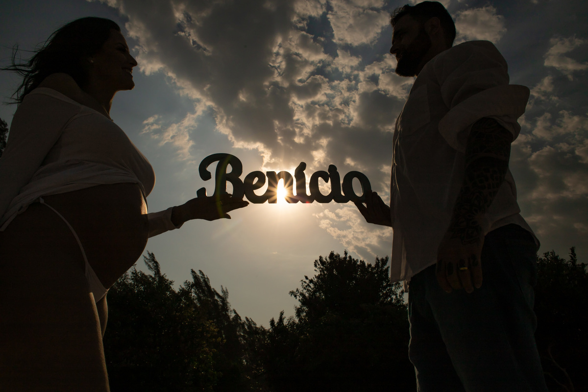 gestante na praia do campeche, praia do campeche, fotografa sul da ilha, fotografa florianopolis, fotografia de gestante, point do riozinho, midora, gravida linda, priscila rejane fotografa, figurino para gestante