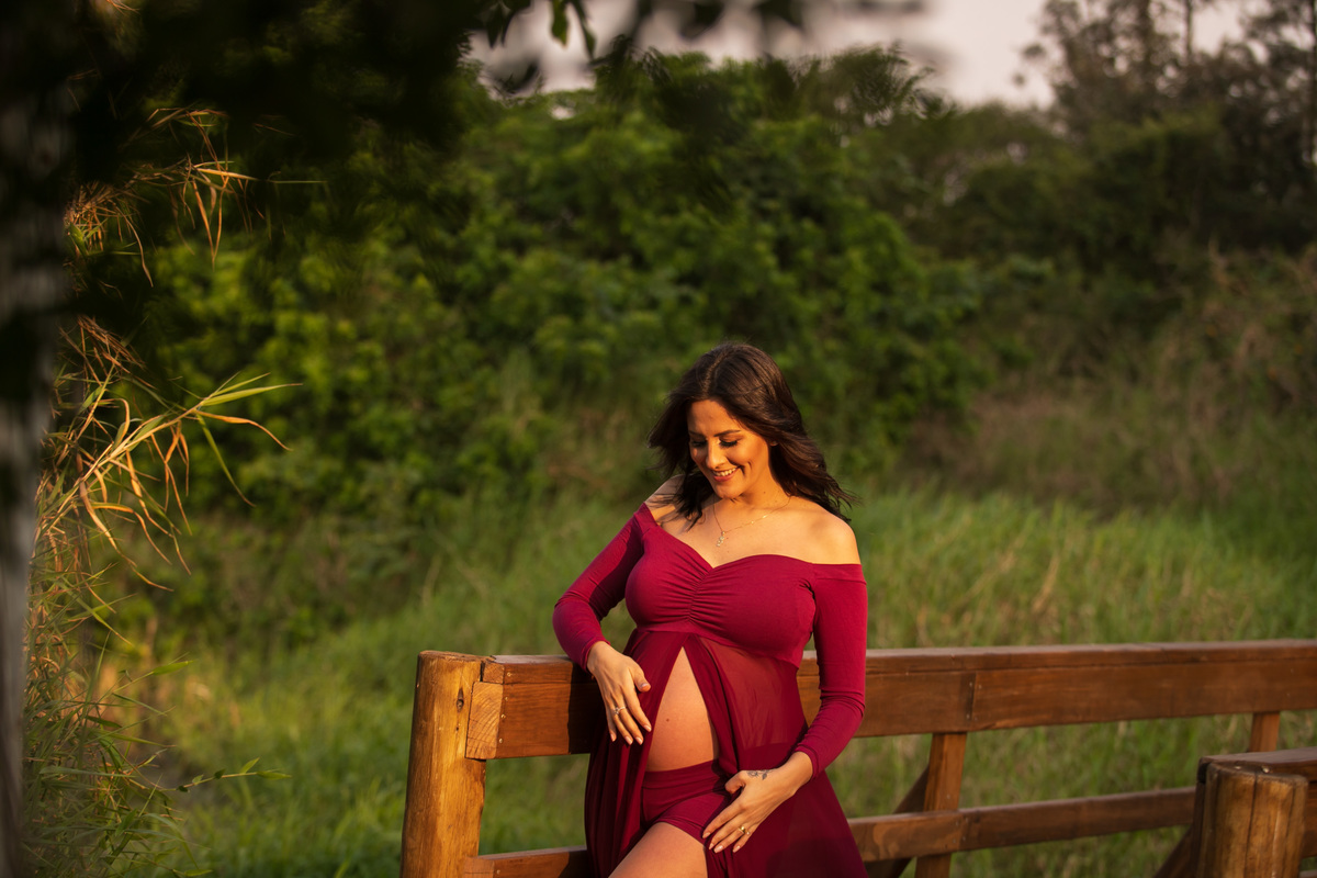 gestante na praia do campeche, praia do campeche, fotografa sul da ilha, fotografa florianopolis, fotografia de gestante, point do riozinho, midora, gravida linda, priscila rejane fotografa, figurino para gestante