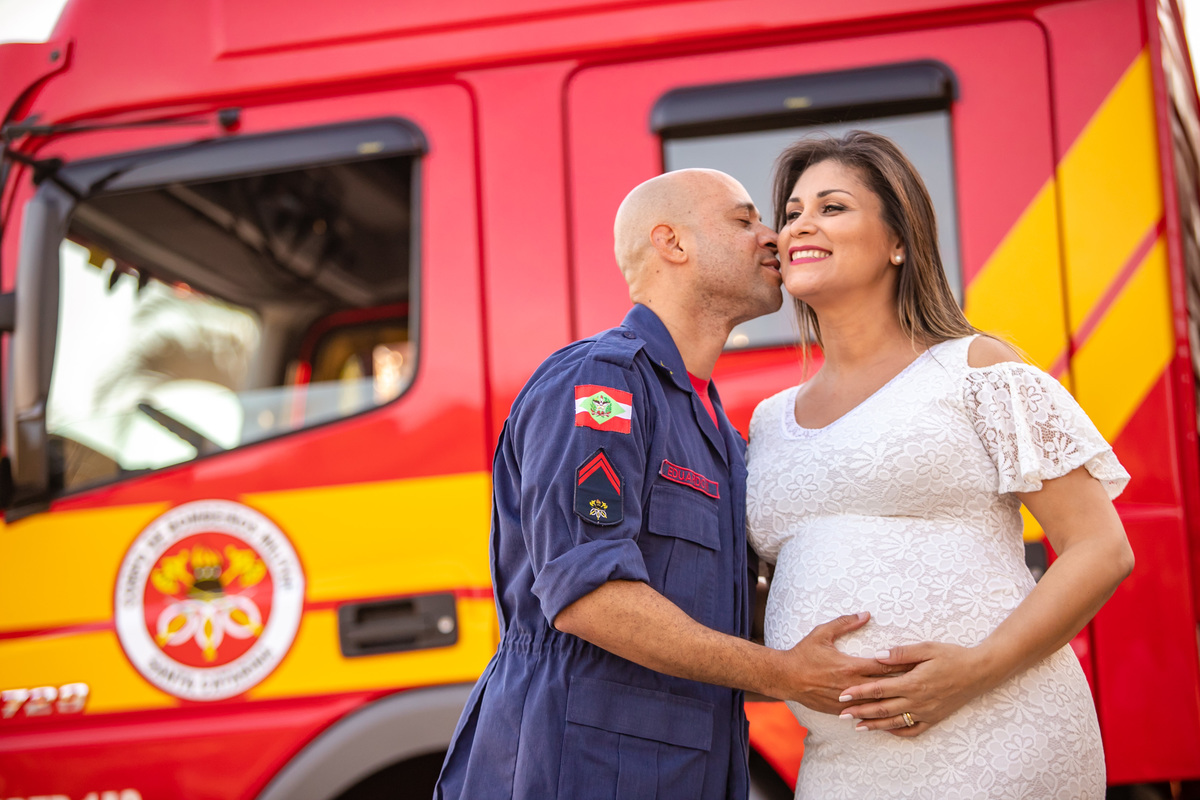 ensaio gestante, corpo de bombeiros, ensaio de gravida, bombeiros florianopolis, casada com bombeiro, batalhao dos bombeiros floripa, rio tavares, ensaio de casal floripa, book de gestante, ensaio gestante nos bombeiros