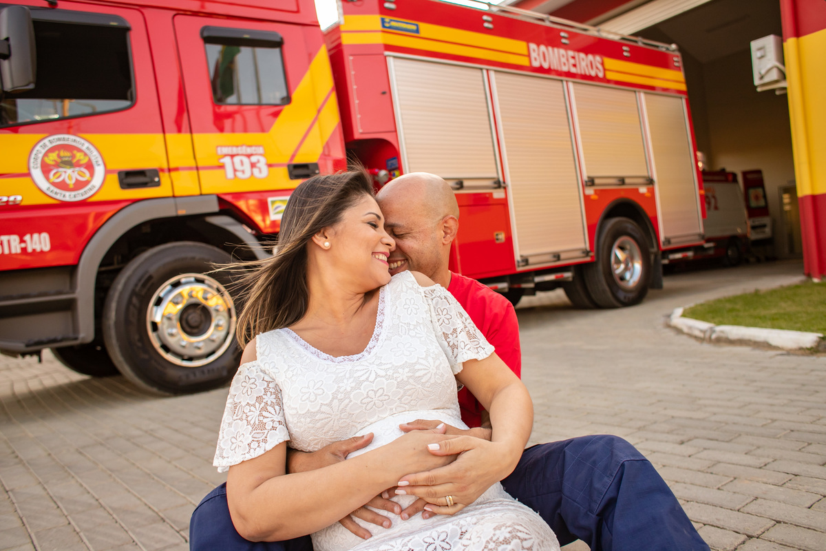 ensaio gestante, corpo de bombeiros, ensaio de gravida, bombeiros florianopolis, casada com bombeiro, batalhao dos bombeiros floripa, rio tavares, ensaio de casal floripa, book de gestante, ensaio gestante nos bombeiros