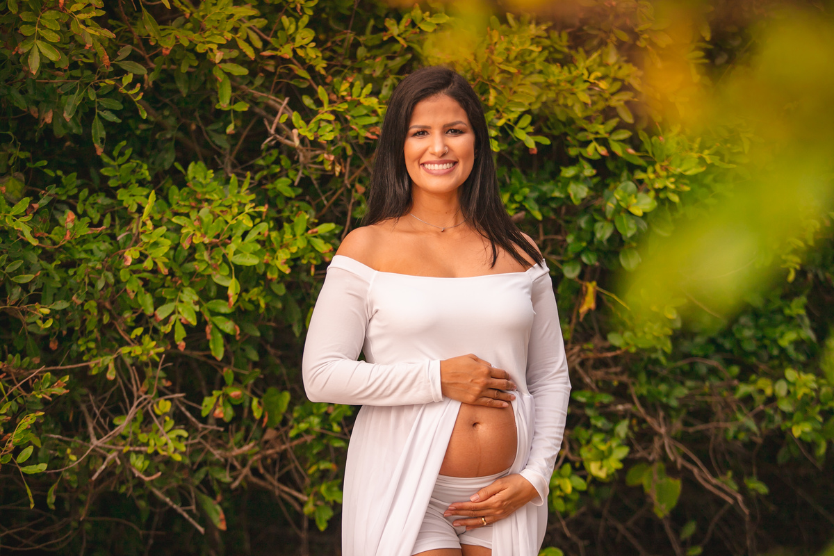 praia do campeche, ensaio de gravida, chow chow, ensaio com dog, fotos na praia do campeche, fotografa florianopolis, fotografa sul da ilha, priscila rejane, fotos de gravida na praia, figurino para gestante, midora gestante, pregnancy, gravida linda