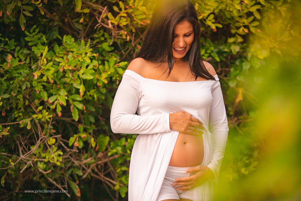 praia do campeche, ensaio de gravida, chow chow, ensaio com dog, fotos na praia do campeche, fotografa florianopolis, fotografa sul da ilha, priscila rejane, fotos de gravida na praia, figurino para gestante, midora gestante, pregnancy, gravida linda