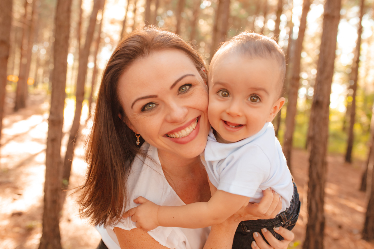 mãe com bebê