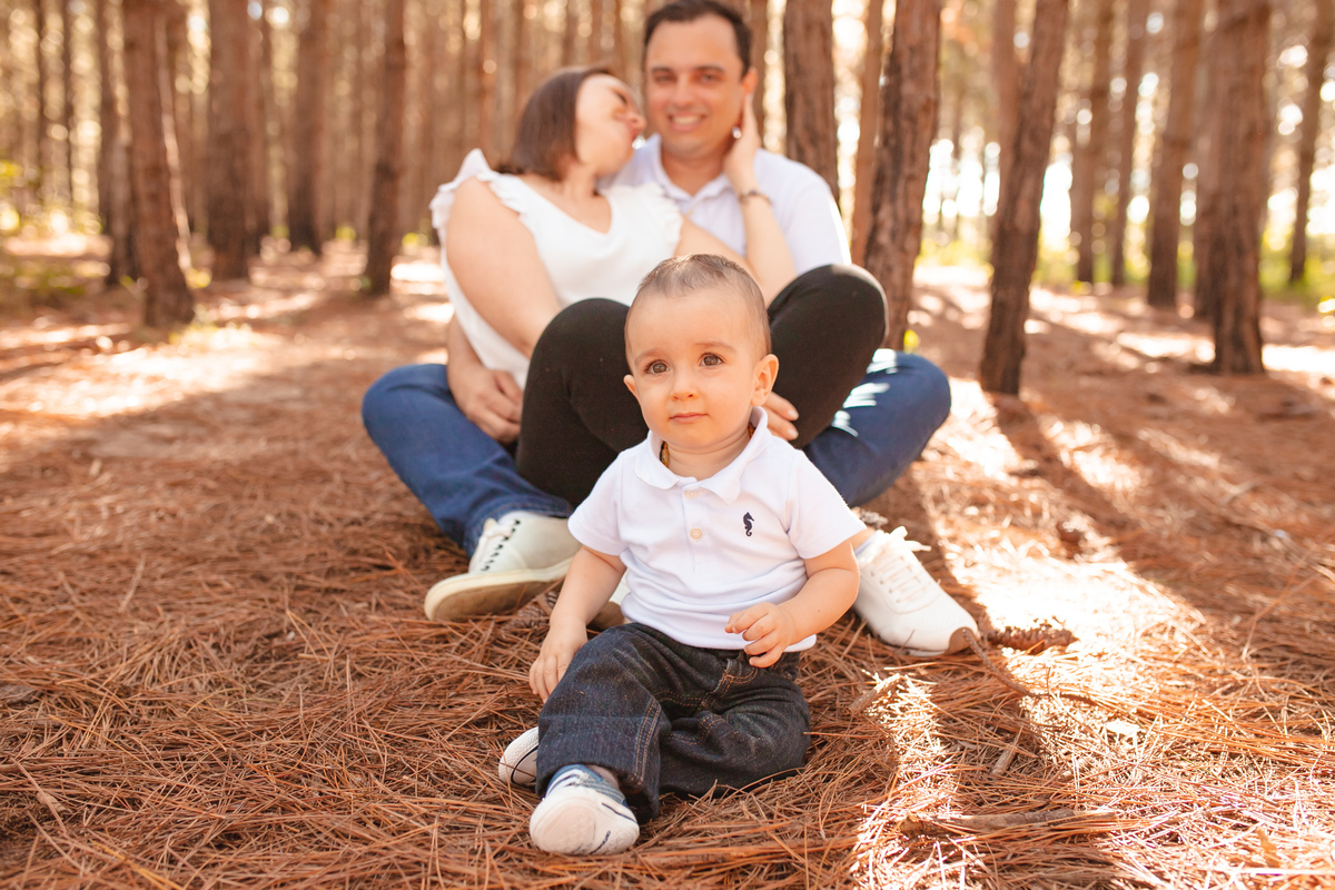 Retrato de familia, fotografa de familia em floripa, fotos na floresta, floresta do campeche, pacuca, fotografa em floripa