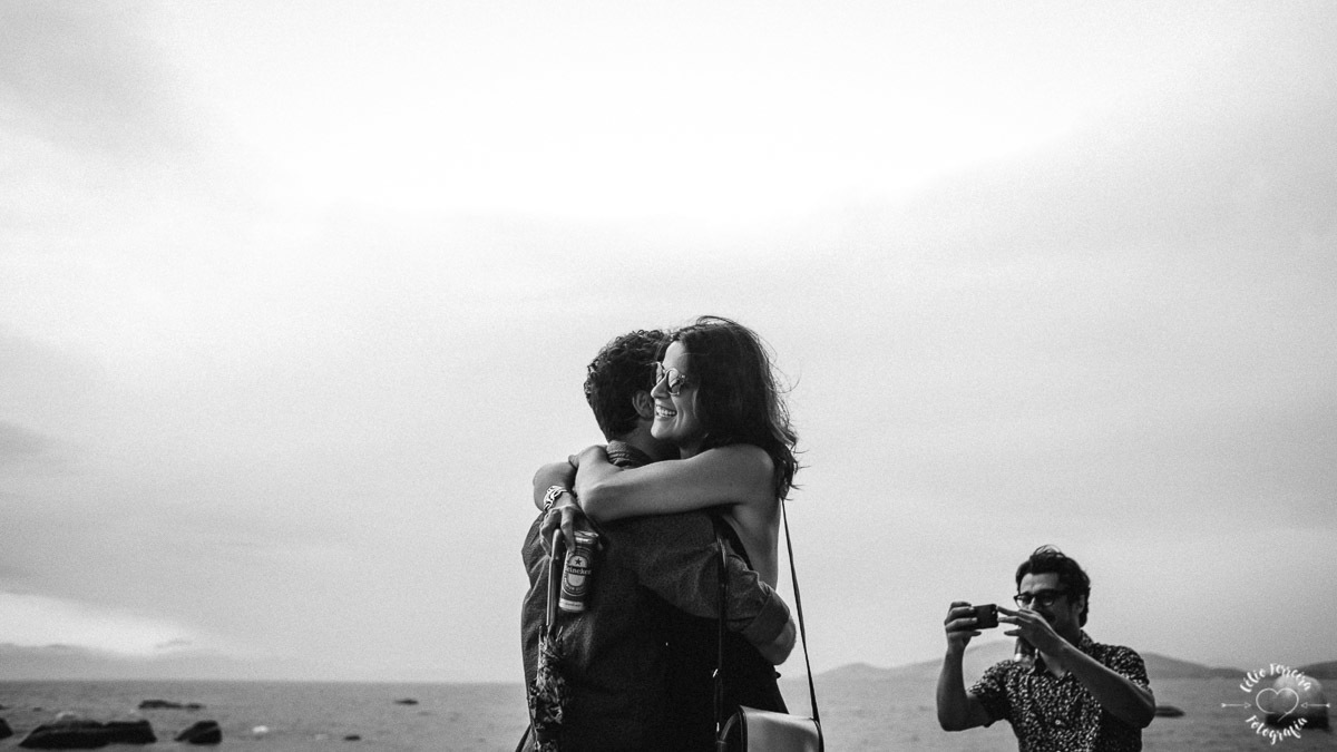 NOIVA RJ NOIVA ANSIOSA ENTRADA DA NOIVA CASAMENTO NA ILHA DE PAQUETA DECORAÇÃO O LINDEZA CORTEJO VESTIDO DE NOIVA RJ CASAMENTO DE DIA RIO DE JANEIRO FOTOGRAFIA DE CASAMENTO RJ CELIO FERREIRA FOTOGRAFIA