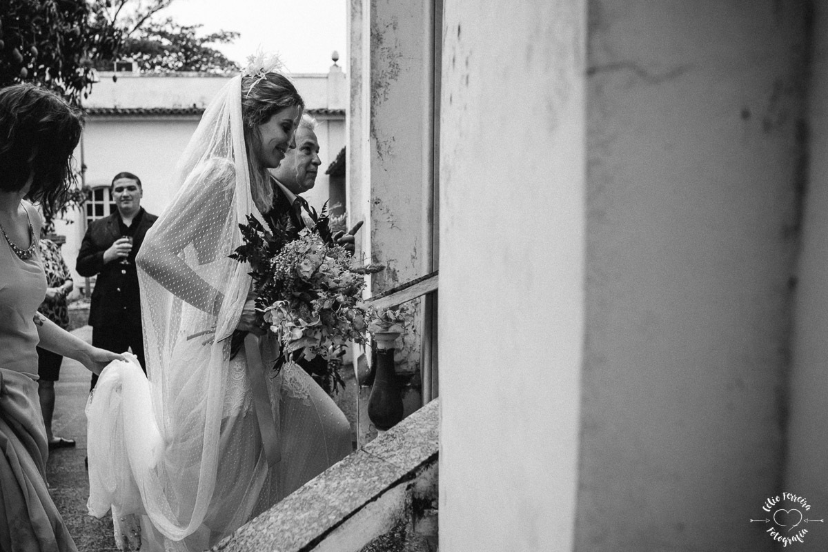 NOIVA RJ NOIVA ANSIOSA ENTRADA DA NOIVA CASAMENTO NA ILHA DE PAQUETA DECORAÇÃO O LINDEZA 